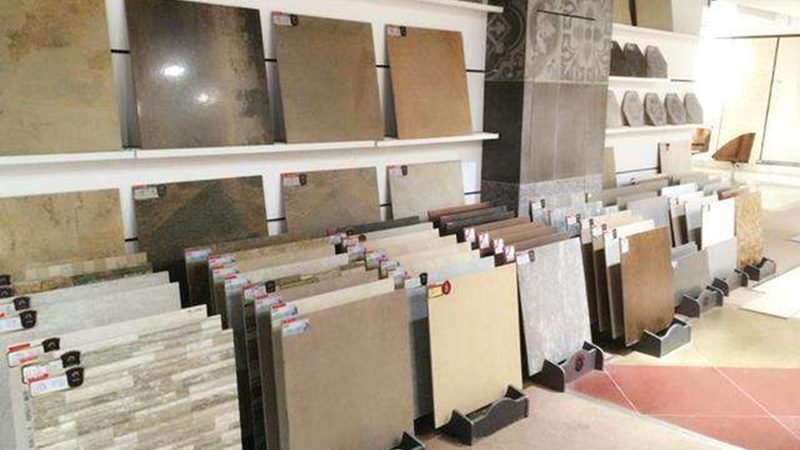 实木地板与复合地板：别墅装修中的地板选择解析**